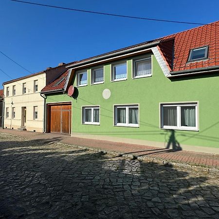Schoen Moeblierte Wohnung In Genthin/ Ot Tucheim Exterior photo